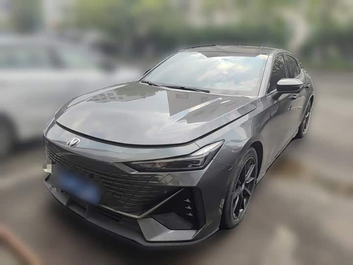 Changan UNI-V 2022 1.5T premium model