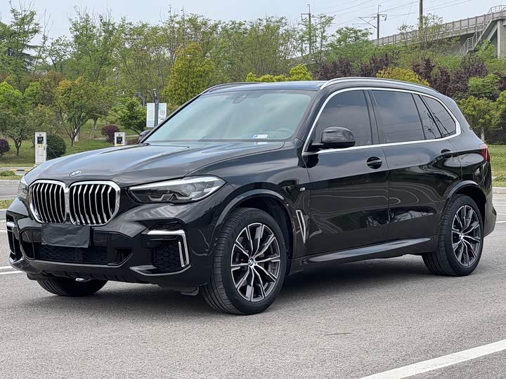 2023 BMW X5 2022 xDrive30Li M Sport Package
