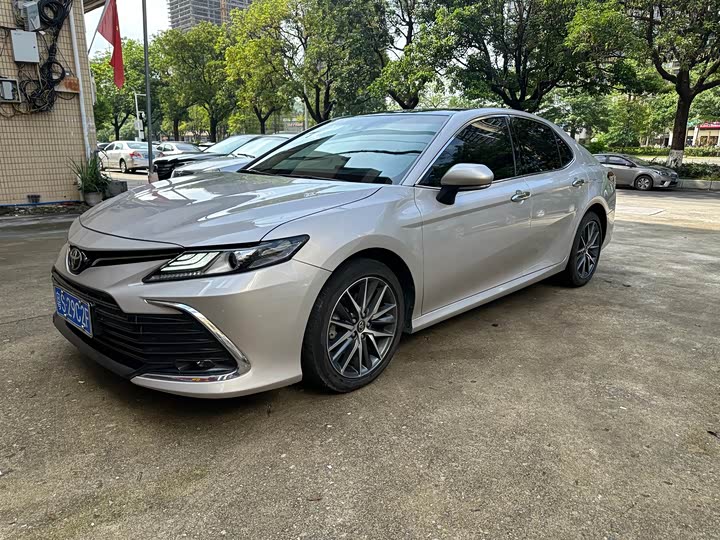 Camry 2021 2.5G Deluxe Edition