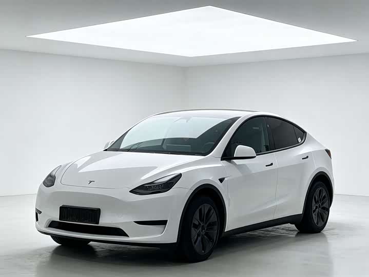 Model Y 2024 rear-wheel drive version