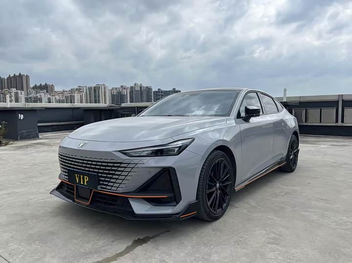 Changan UNI-V 2023 1.5T sports version