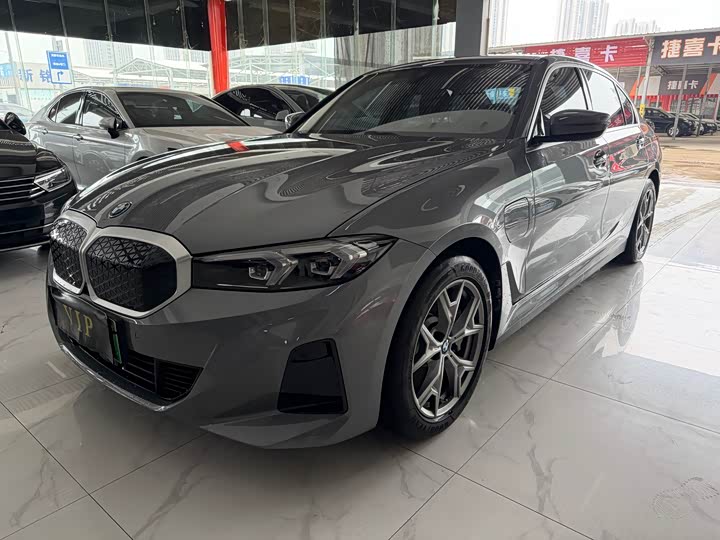 BMW i3 2025 eDrive 35 L