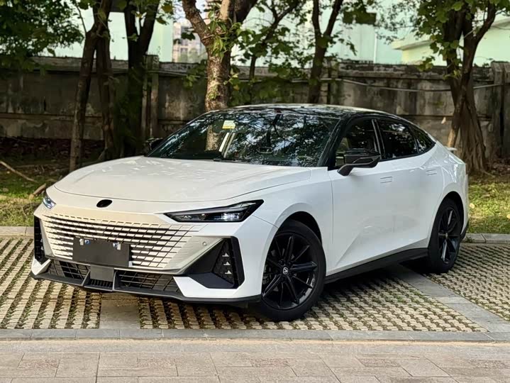 Changan UNI-V 2023 1.5T premium model