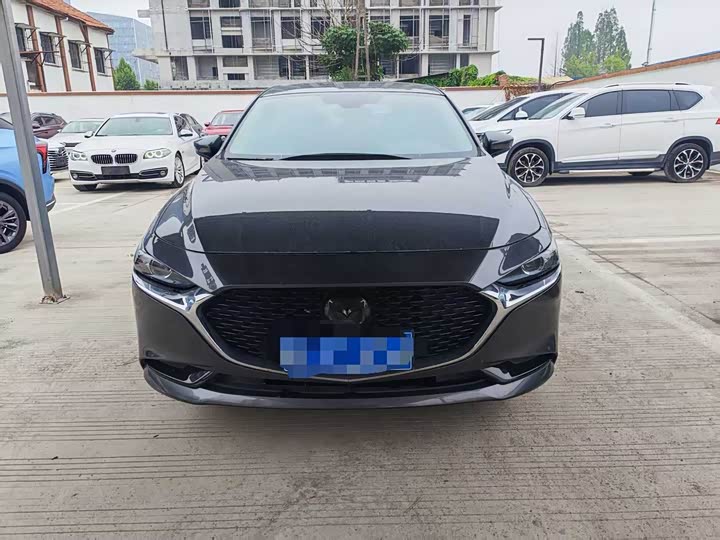 2022 Mazda3 Angkesela 2022 2.0L Automatic Premium Edition