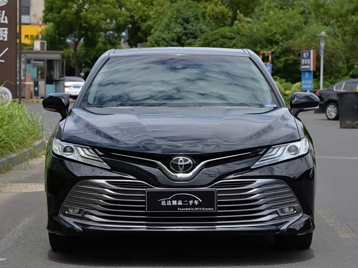 Camry 2021 2.5G Deluxe Edition