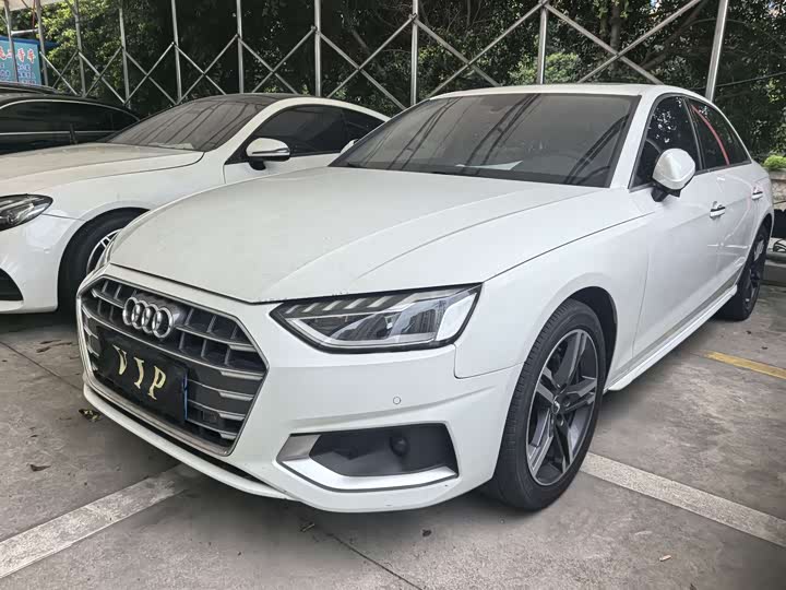Audi A4L 2022 40 TFSI luxury and elegant model