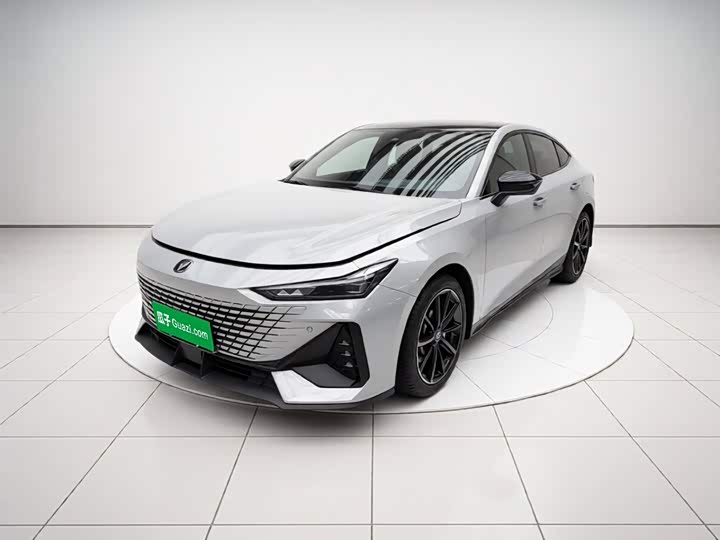 Changan UNI-V 2022 1.5T premium model