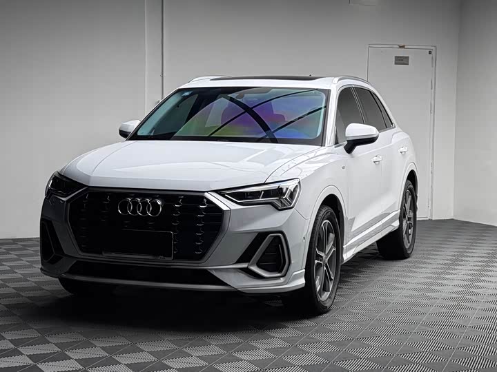 Audi Q3 2022 40 TFSI Fashion Dynamic Edition