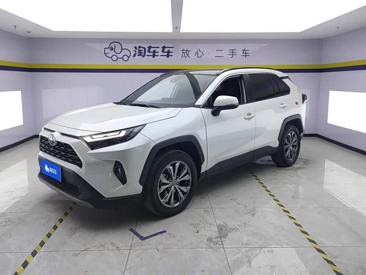 RAV4 2022 2.0L CVT 2WD Fashion Plus Edition