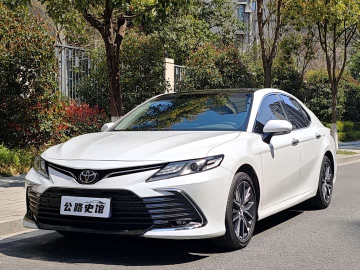 Camry 2021 2.5G Deluxe Edition