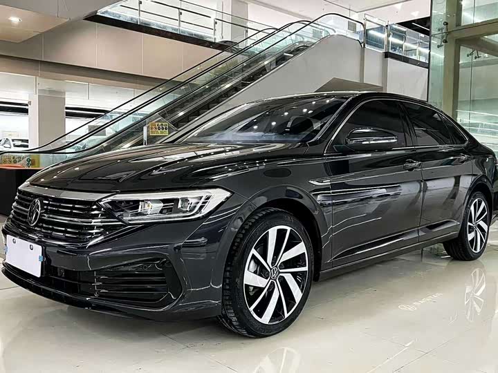 Model 300TSI DSG Edition