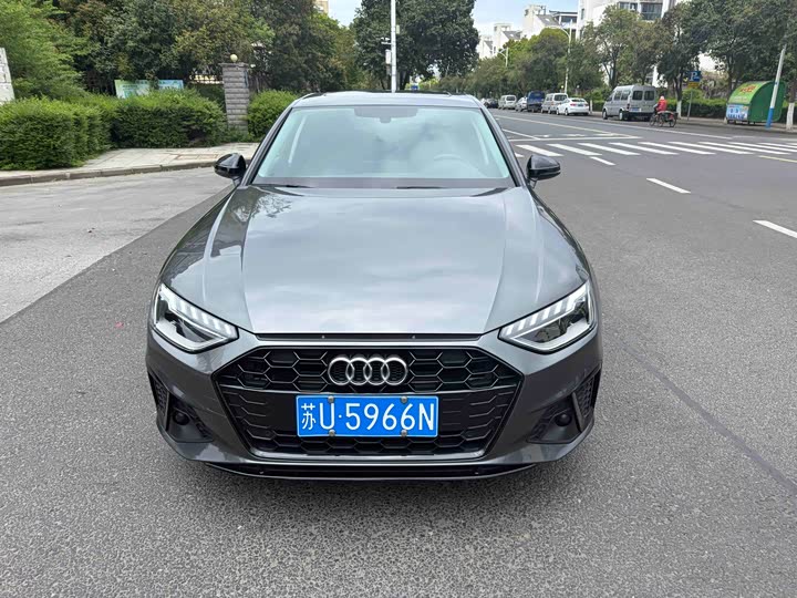 2023 Audi A4L 2023 40 TFSI Luxury Dynamic
