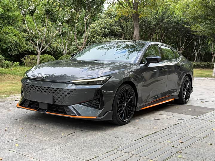 UNI-V 2024 Model 1.5T Premium Version
