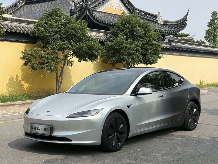 Model 3 2025 Model Edition
