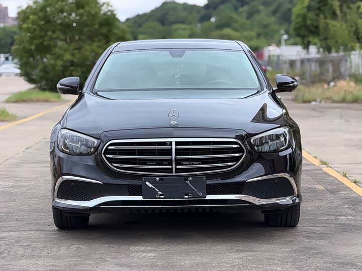 E 2022 Model E 300 L Luxury Version