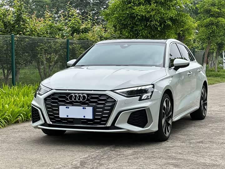2024 Audi A3 2024 Sportback 35 TFSI stylish and sporty
