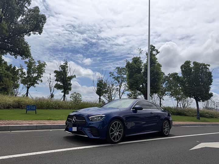 E() 2021 Model E 260