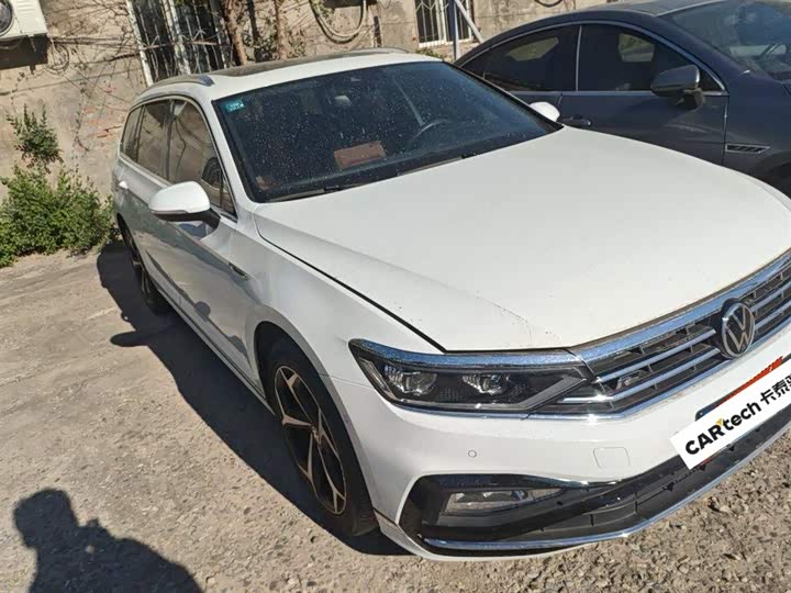 2023 Volkswagen Passat Variant 2021 2.0T Executive