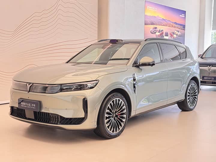 Lantu FREE 2025 FREE rear-wheel drive Qiankun version
