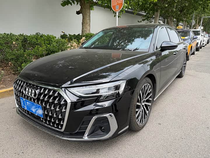 2023 Audi A8 2023 A8L 55 TFSI quattro flagship model