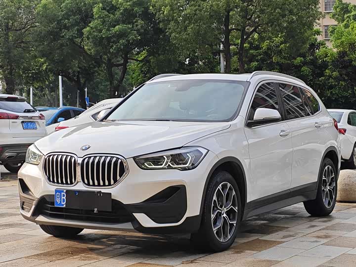 2022 BMW X1 2022 sDrive25Li Leading Model