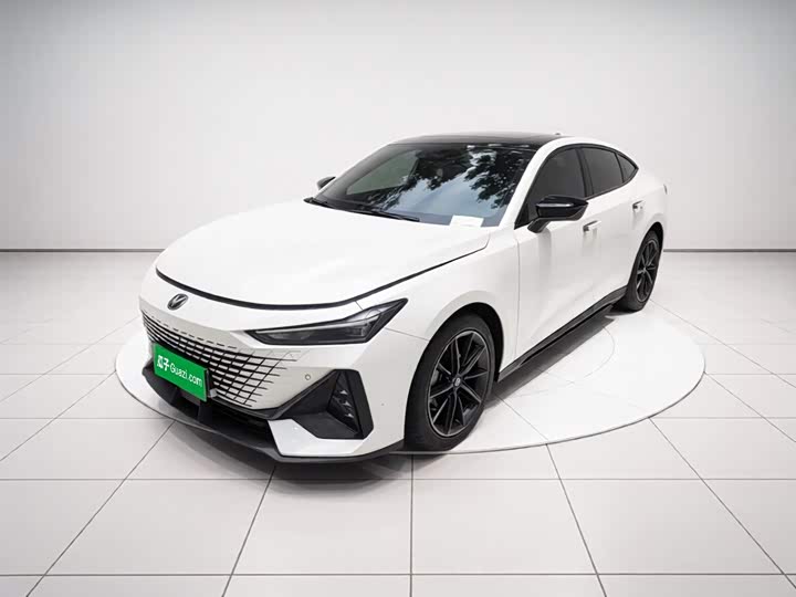 UNI-V 2022 Model 1.5T Premium Version