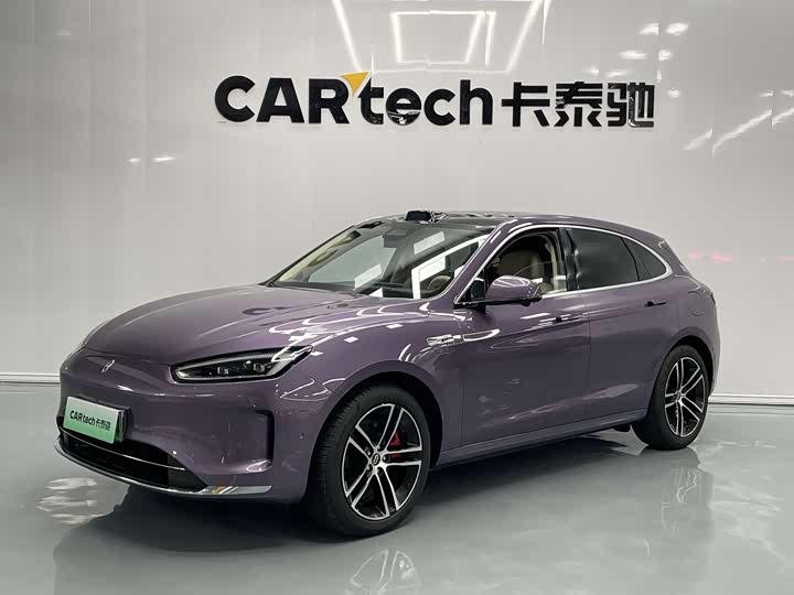 Wenjie M5 2025 extended range Ultra four-wheel drive version