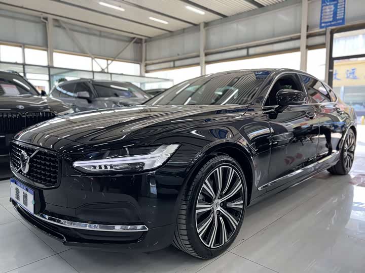 Volvo S90 2024 B5 Zhiyuan Luxury Edition