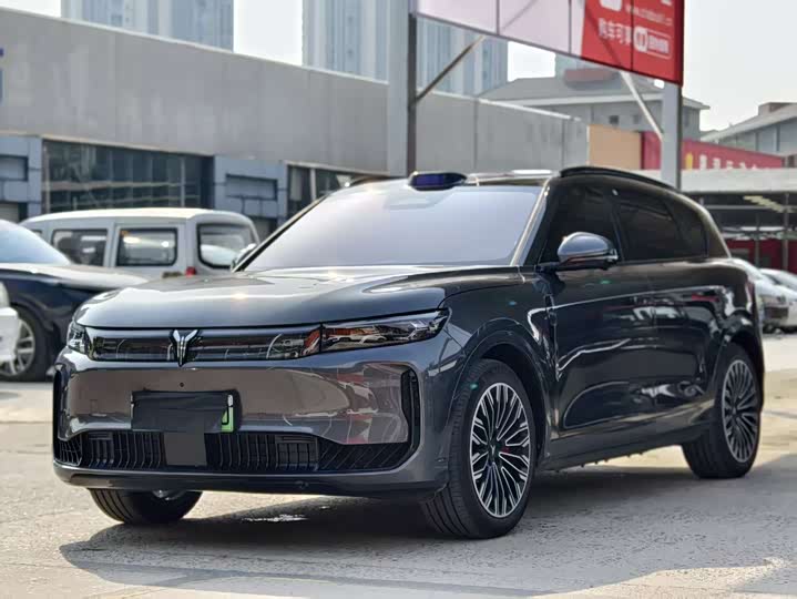 Lantu FREE 2025 FREE rear-wheel drive Qiankun version
