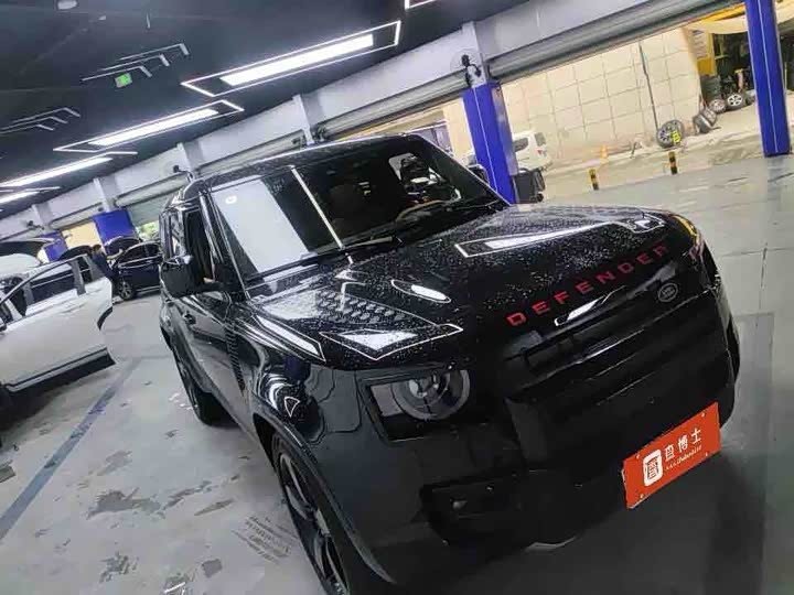 2024 Model 110 5.0T V8