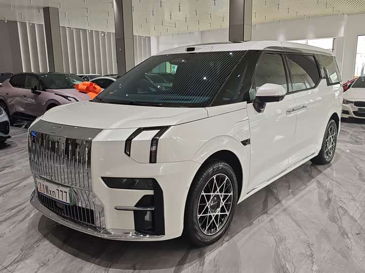 Zeekr 009 2024 Model EditionAWD 108kWh