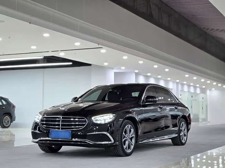 E 2022 Model E 300 L Fashion Version