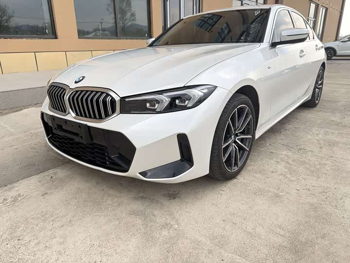 2023 BMW 3 Series 2023 320i M Sports Package