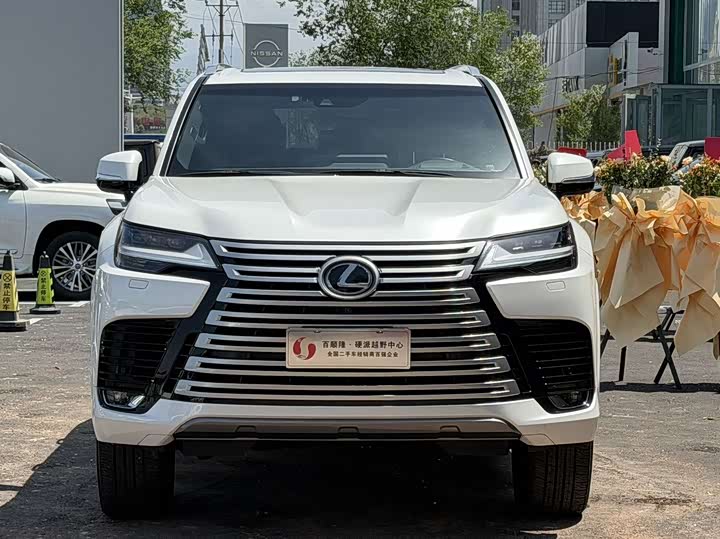 2023 Lexus LX 2023 600 7-seat Luxury luxury American version