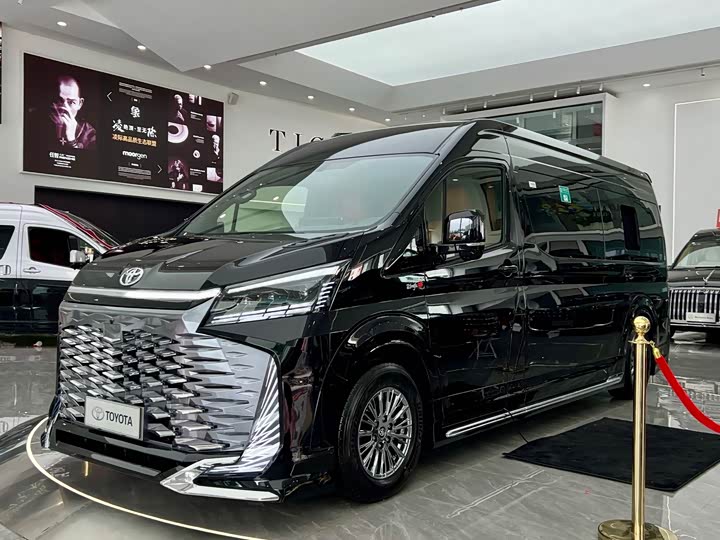 2025 Toyota Hiace 3.5L Automatic