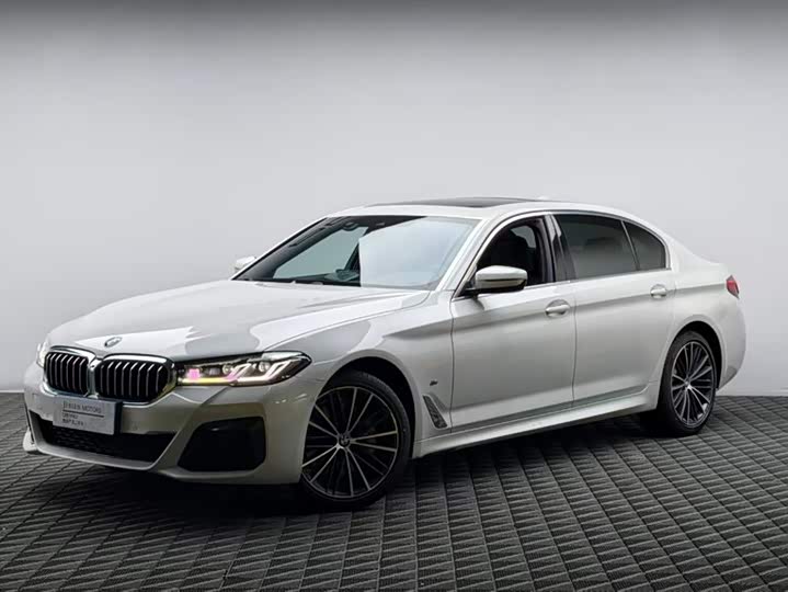2021 BMW 5 Series 2021 530Li Leading M Sports Package