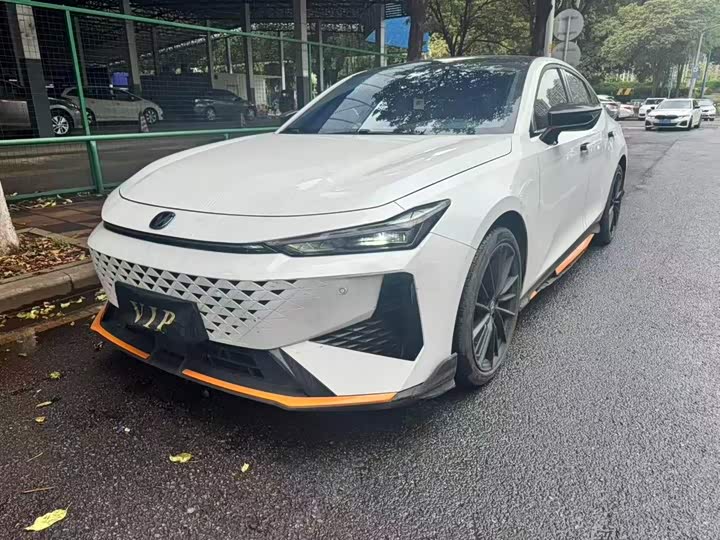 UNI-V 2024 Model 1.5T Premium Version