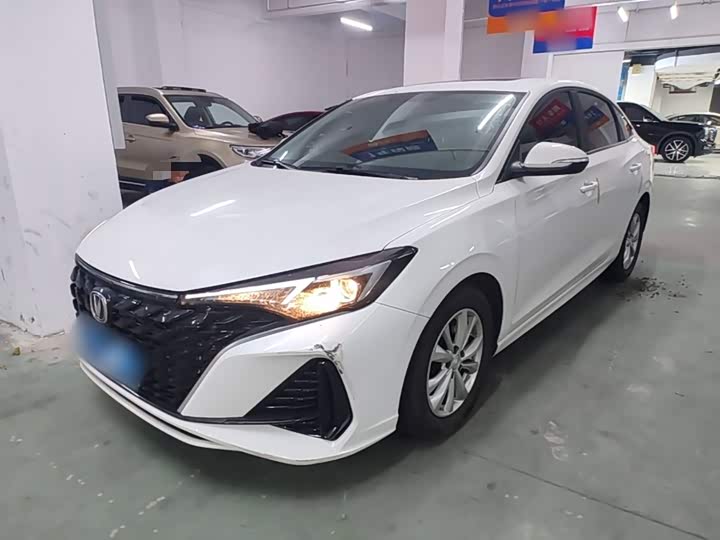 Model PLUS 1.5L Luxury Edition