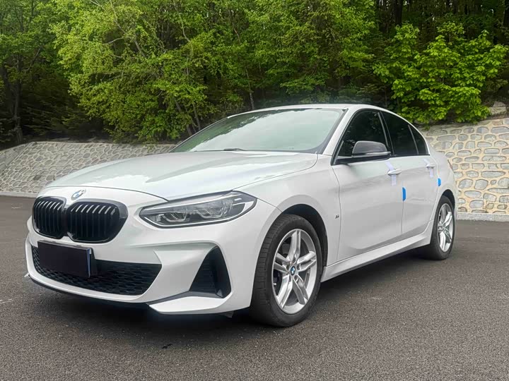 2022 BMW 1 Series 2022 120i M Sports Night Edition