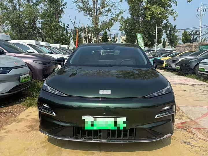 8 2025 Model 130km EM-i Premium Edition