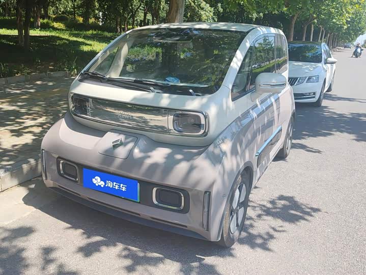 KiWi EV 2023 Model Edition