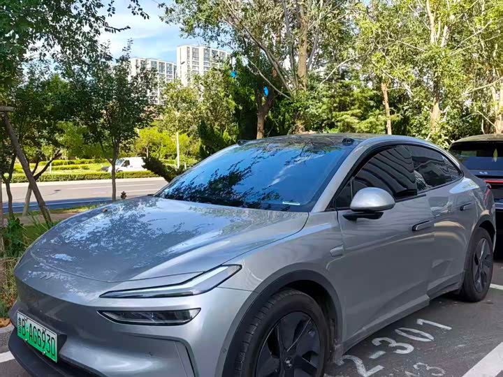 L60 2024 Model 85kWh Edition