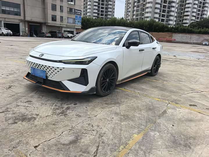 UNI-V 2024 Model 1.5T Premium Version