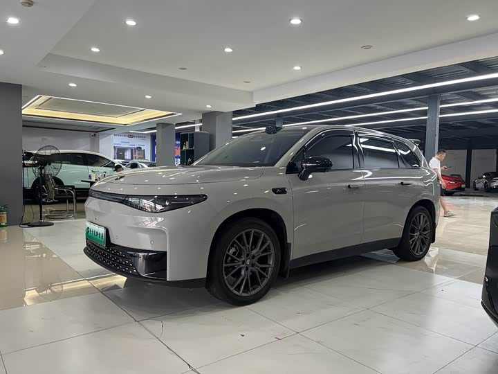 C10 2026 Model 605 Edition