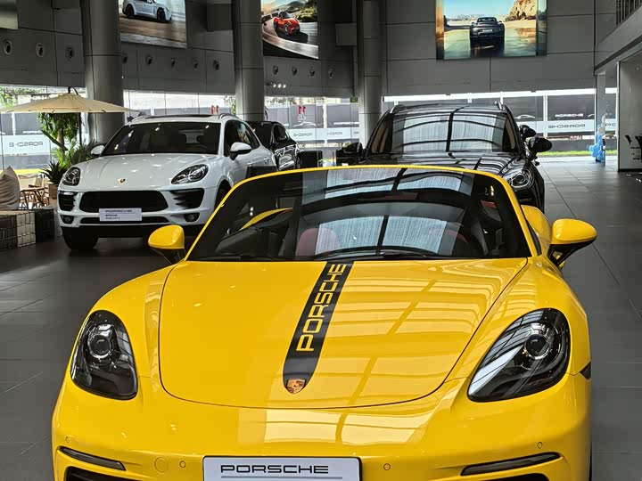 Porsche 718 2022 Boxster 2.0T