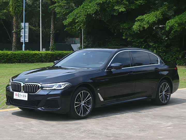 2022 BMW 5 Series 2022 facelift 530Li leading M sports package