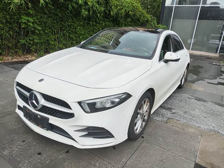 2021 Mercedes-Benz A-Class 2021 A 200 L Sports Sedan Fashionable