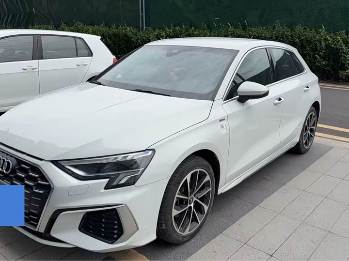 2023 Audi A3 2023 Sportback 35 TFSI Enterprising and Elegant Model