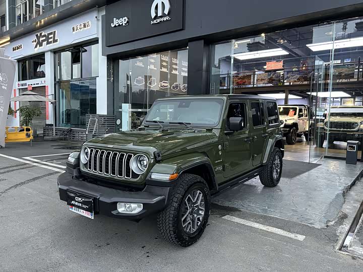 2024 Wrangler 2024 2.0T Sahara four-door version