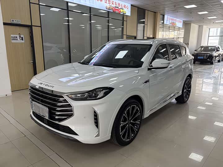 Jietu X70 PLUS 2023 2.0T DCT Powerful MAX 5-seater